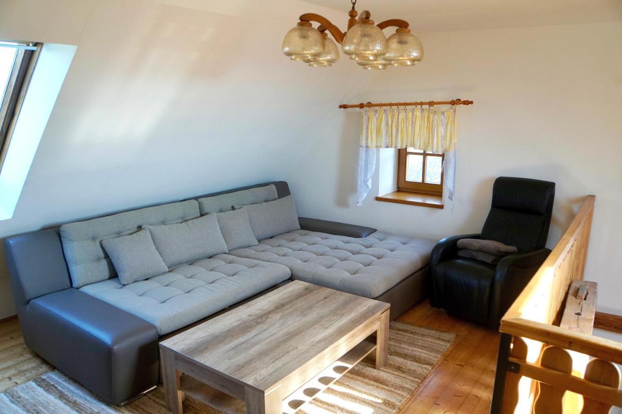 Ferienhaus Haring Kitzeck im Sausal Luaran gambar